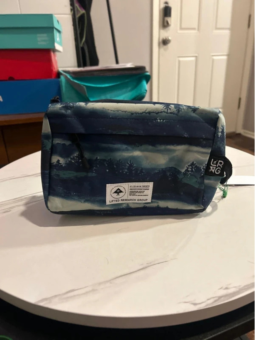 LRG Lifecycle Toiletry Kit Blue Multicolor Travel Bag NWT